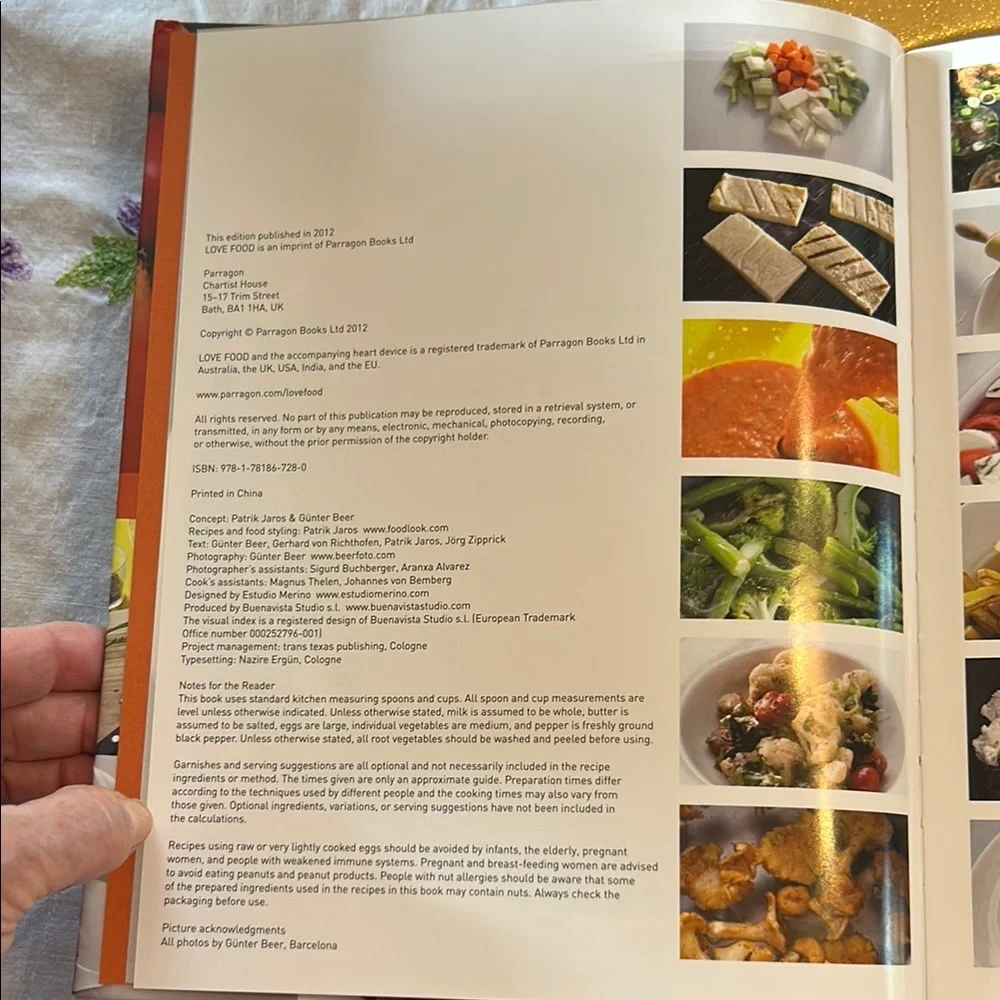 Vegetables Cookbook with Full-Color Photographs; Hardcover and in New Condition!